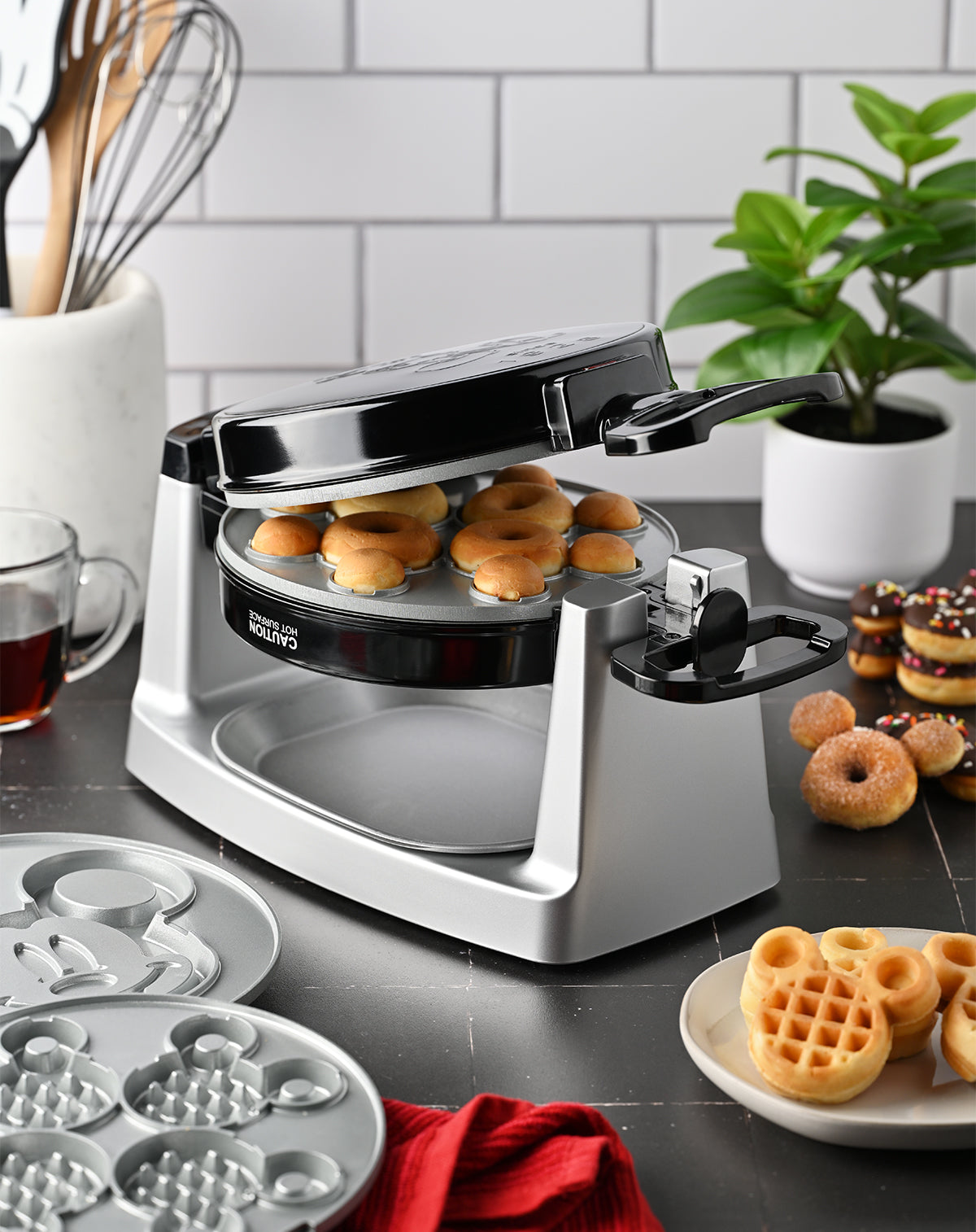 The Ultimate Holiday Gifting Guide: Thoughtful Presents from Select Brands for Everyone on Your List