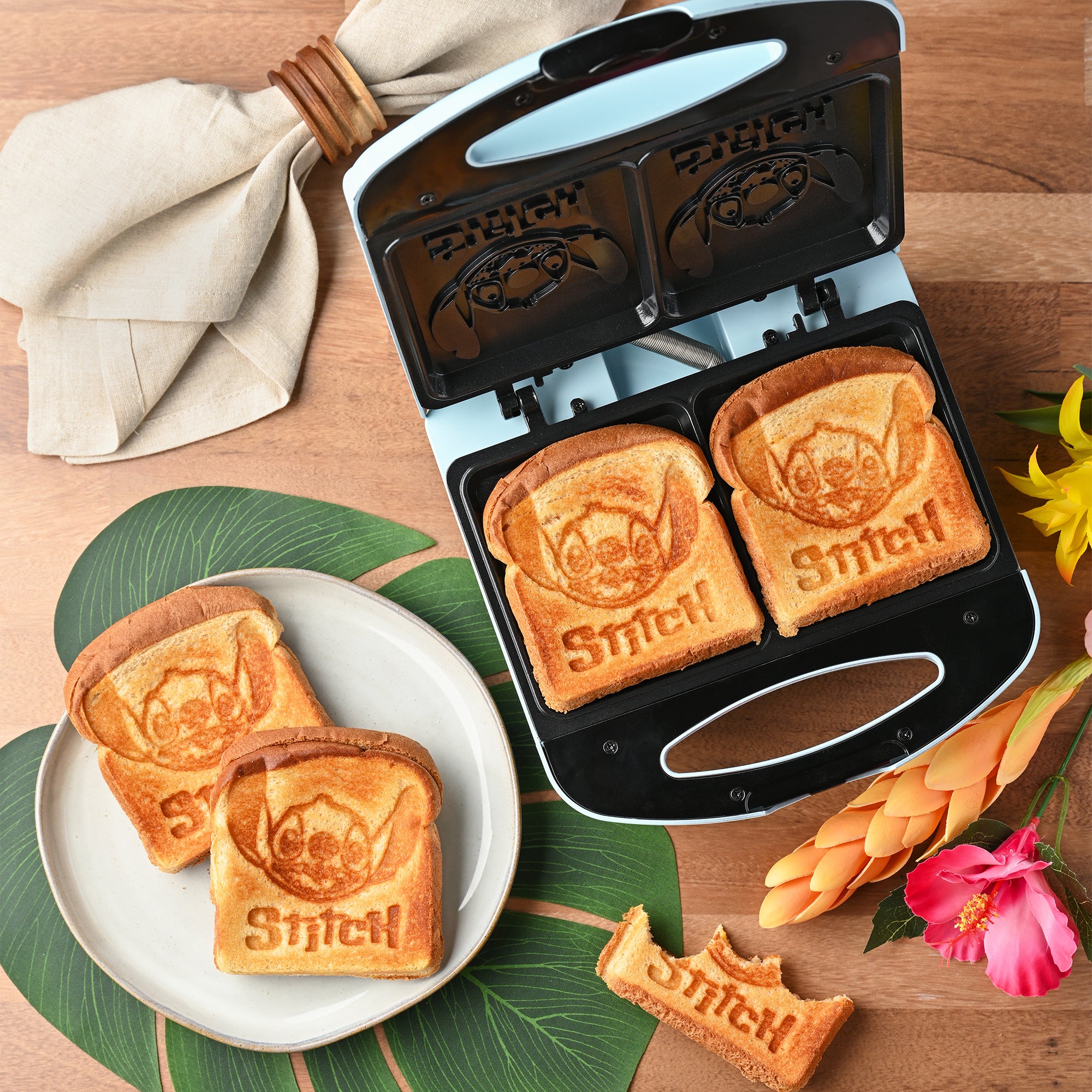 Lilo & Stitch Sandwich Maker - Sun Sand Sea